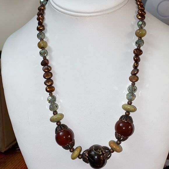 Vintage Agate and Faceted Crystal Bead Necklace - Picture 1 of 8